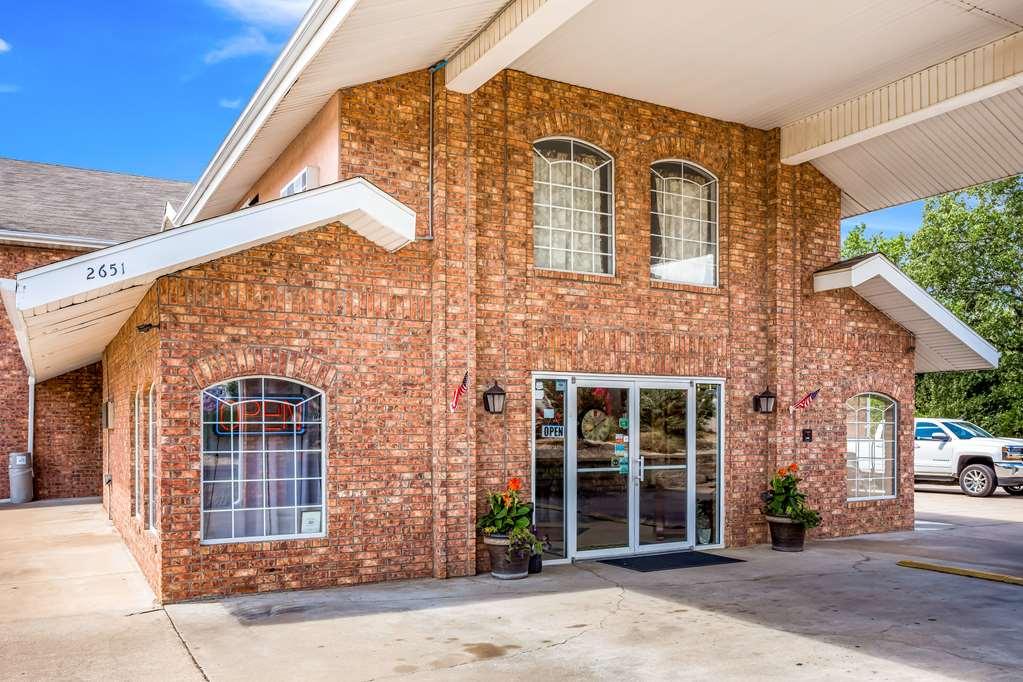 Rodeway Inn Branson, Brick House Exteriér fotografie