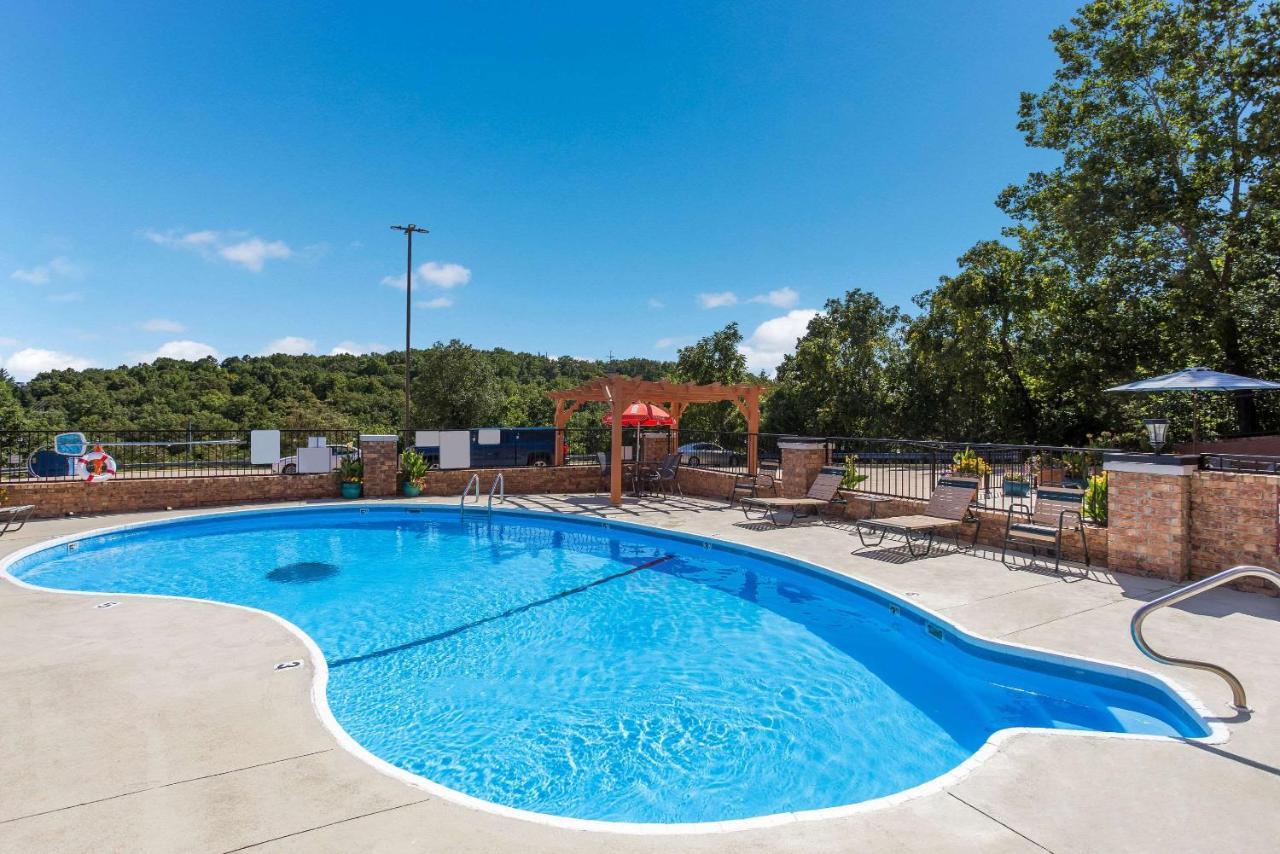 Rodeway Inn Branson, Brick House Exteriér fotografie