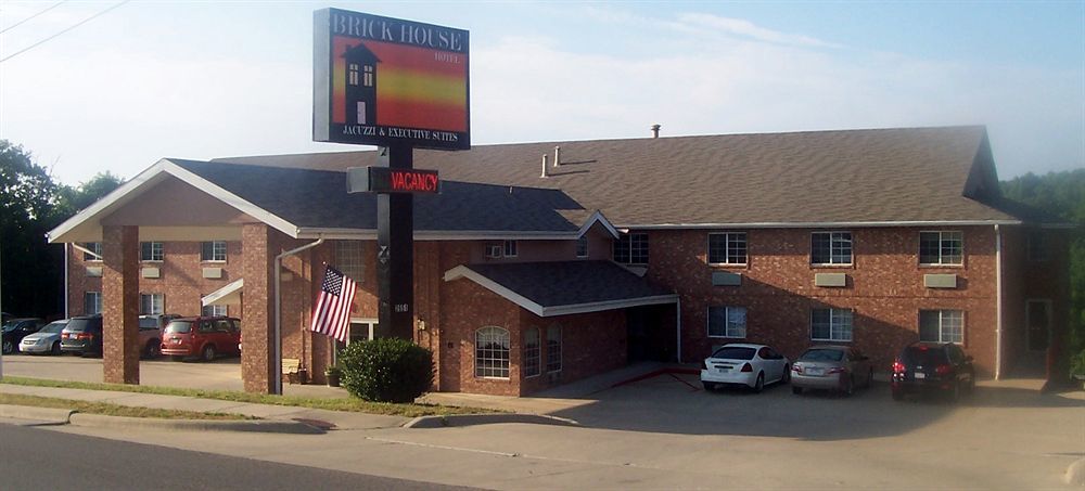Rodeway Inn Branson, Brick House Exteriér fotografie